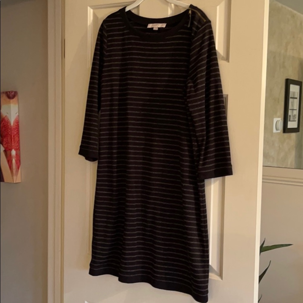 3/4 Length Sleeves Black Stripe Loft Sweater Dress Size Large w/Zipper Shoulder